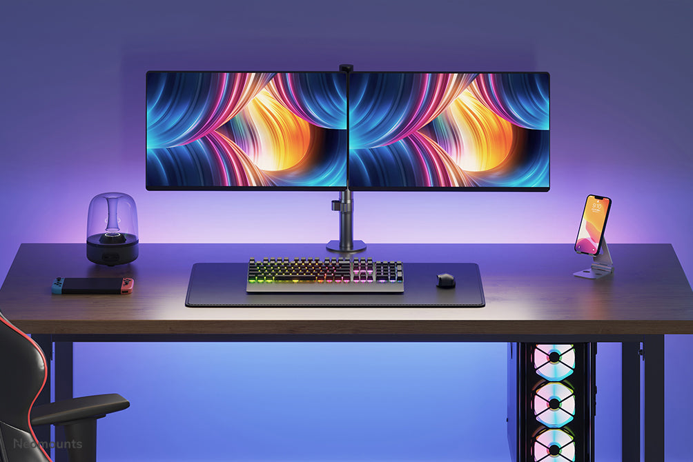 Neomounts FPMA-D550D zwart is een bureausteun voor 2 flat screens t/m 32 inch - Zwart