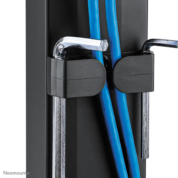 Neomounts FPMA-D865 zwart is een bureausteun voor flat screens t/m 32 inch (81 cm).