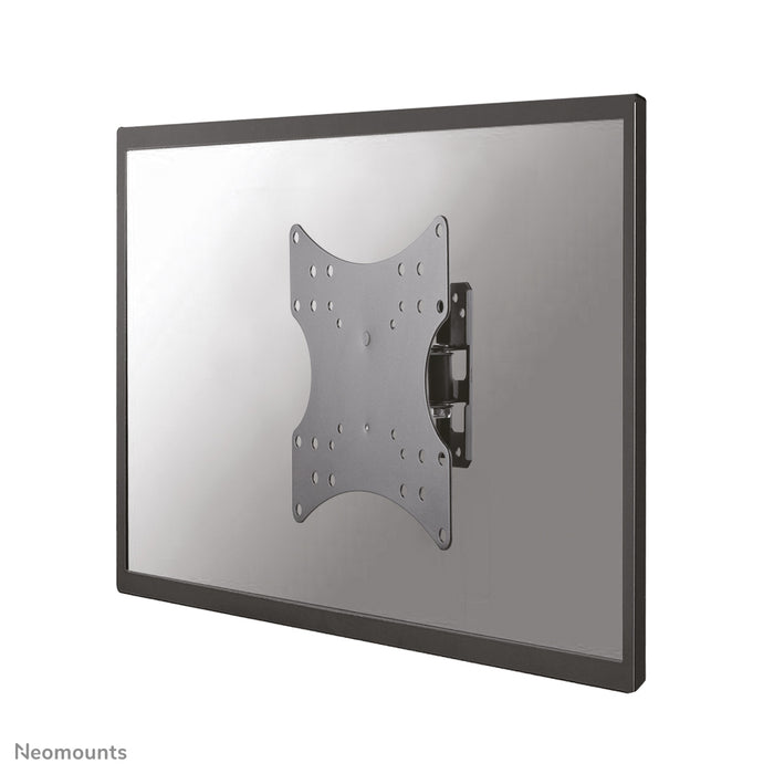 Neomounts FPMA-W115 negro es un soporte de pared inclinable y giratorio para pantallas planas de hasta 40 pulgadas (102 cm).