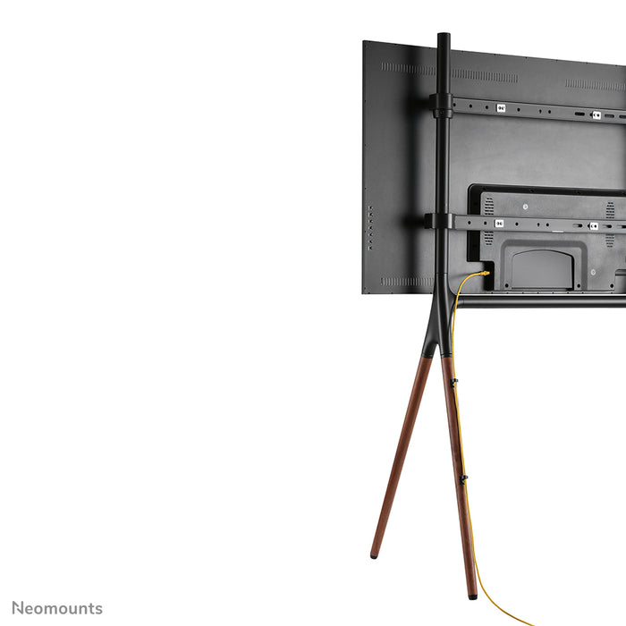 Neomounts NM-M1000 zwart is een meubel voor flat screens t/m 70 inch (178 cm).