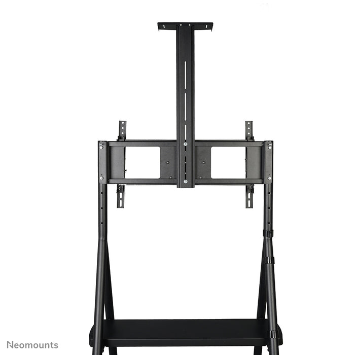 Neomounts NS-M1500black es un mueble móvil para pantallas planas de hasta 65 pulgadas (165 cm). Incluye plataforma para portátil - Negro