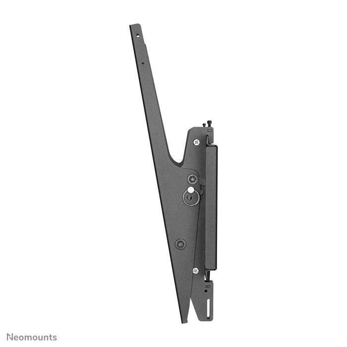 Neomounts NS-WMB300black is een menu board wandsteun voor schermen tot 52 inch (132 cm).